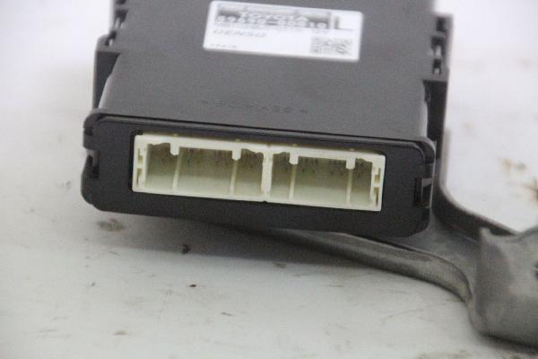 Lichtmaschine Toyota COROLLA VERSO E12 2706022100 DENSO 1.8 99 KW 135 PS Benzin gebraucht 1