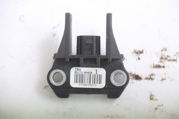 Airbag Sensor vorn rechts 891730D020 Toyota YARIS 2 XP9