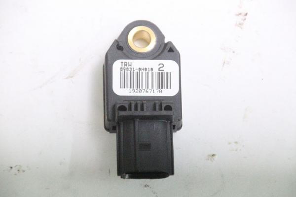 Airbag Sensor rechts 898310D010 Toyota YARIS 2 XP9