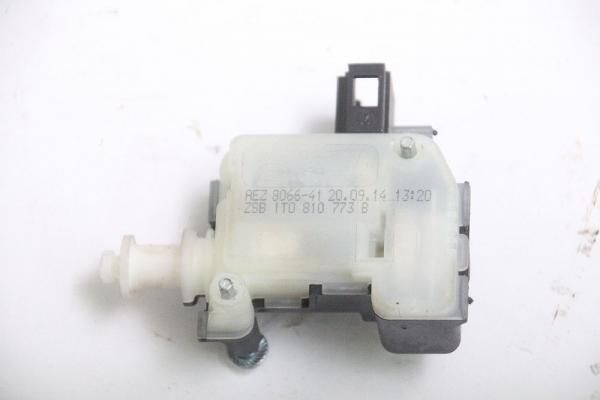 Stellmotor ZV Tankklappe 1T0810773B VW TOURAN 1