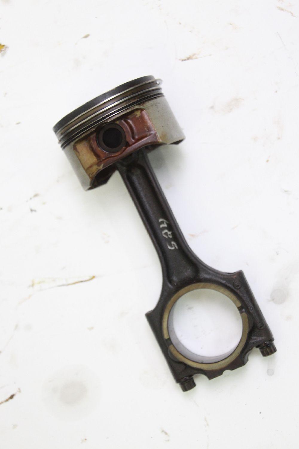 Kolben 31251468 Volvo V70 I