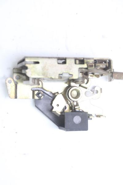 Türschloß vorn rechts 9017200235 Mercedes SPRINTER 902