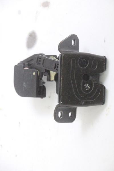 Schloß Heckklappe 812302B000 Hyundai SANTA FE 2 CM