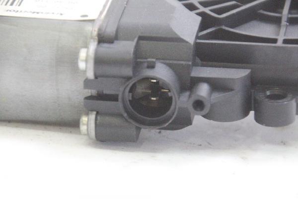 Fensterheber-Motor hinten rechts 834602B000 Hyundai SANTA FE 2 CM