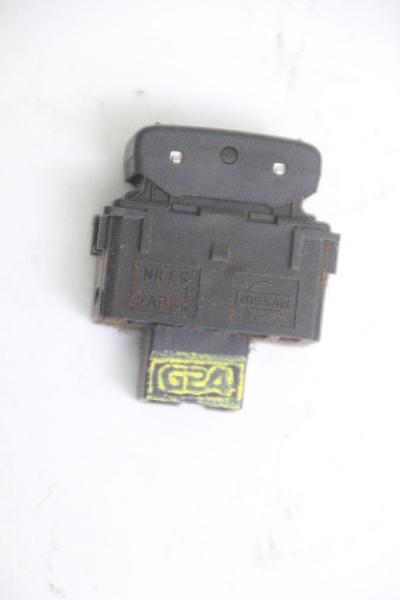 Schalter sonstige 25210EB300 Nissan NAVARA D40