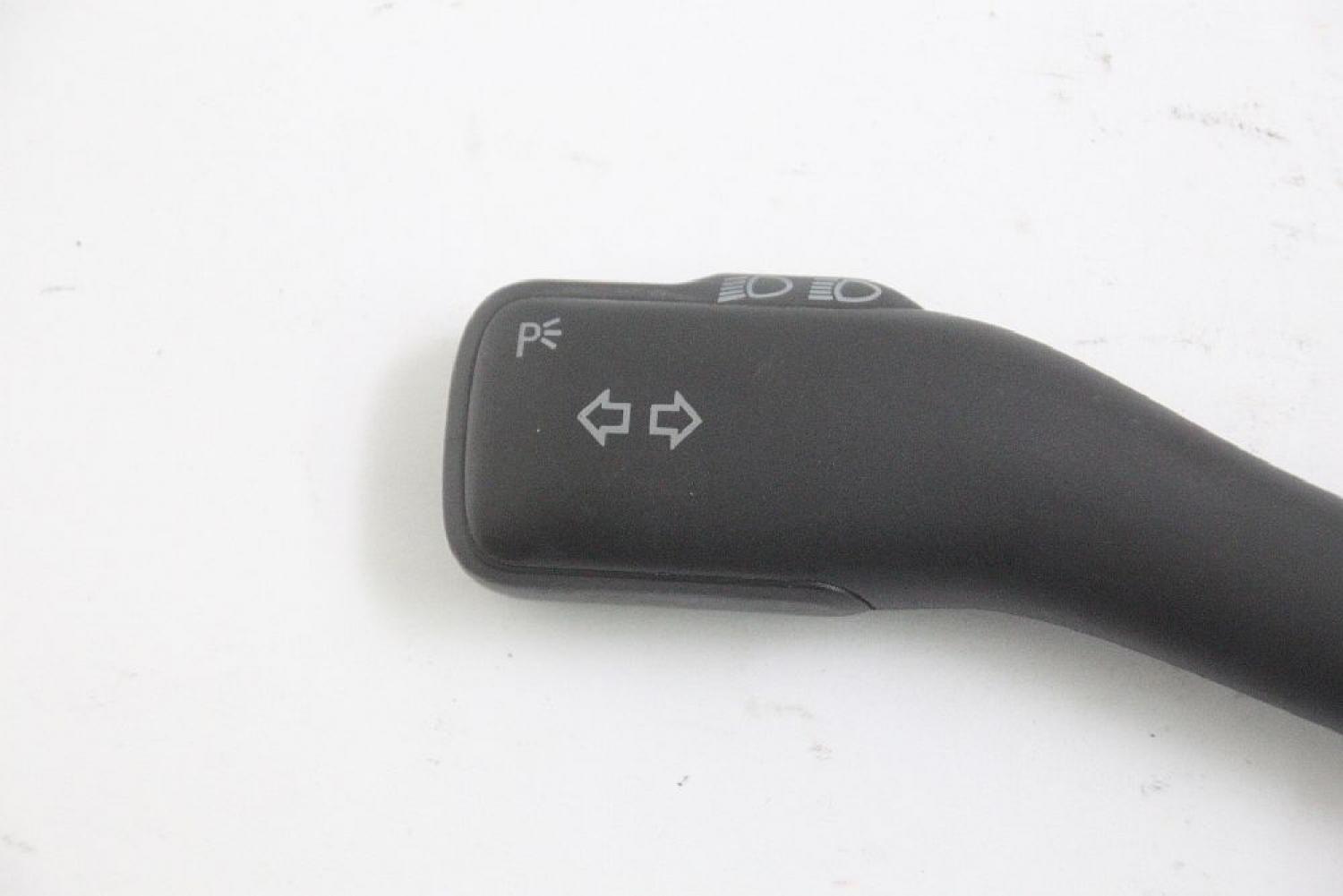 Schalter Blinker 8L0953513G VW GOLF 4