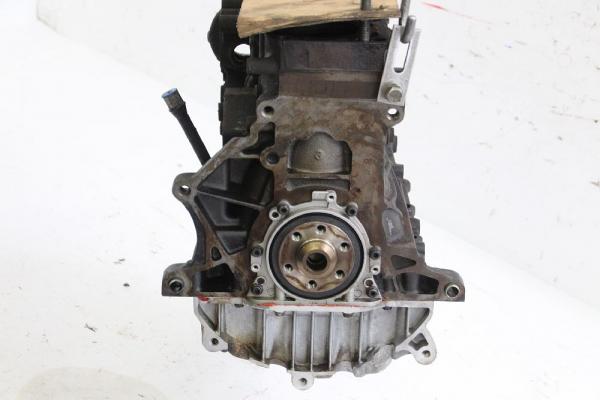 Motorblock 038100036Q Seat INCA