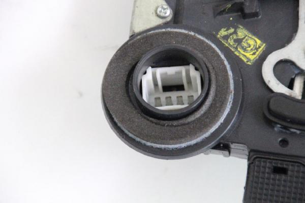 Türschloß hinten rechts 8231065J15 Suzuki GRAND VITARA 2