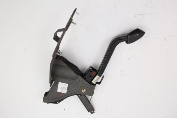Achsschenkel vorn links Fiat Coupe 175 82462309 2,0 102 KW 139 PS  Benzin 10-199 gebraucht 2