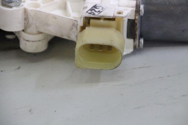 Fensterheber elektrisch vorn rechts 51332990386 BMW X1 E84
