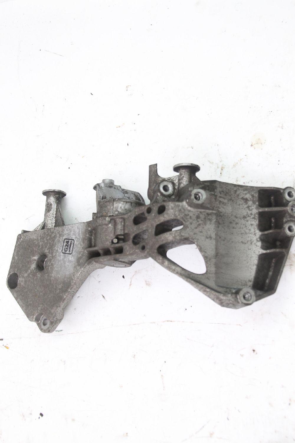 Aggregatehalter XXX202XX40 Mercedes VANEO 414