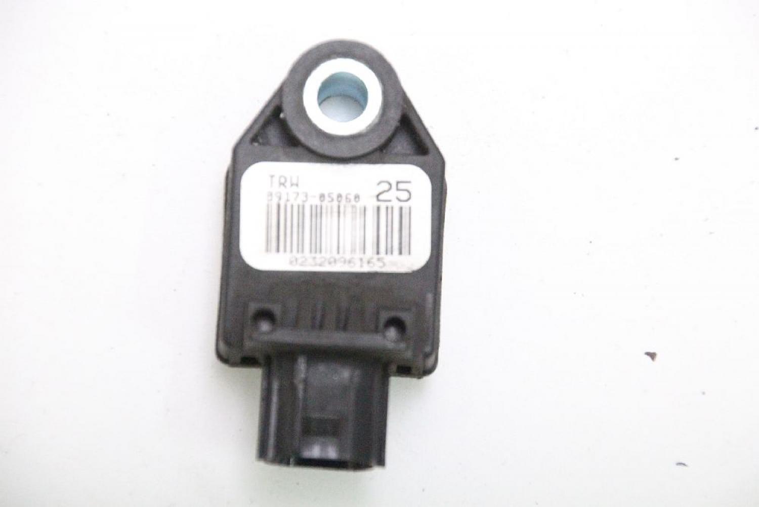 Airbag Sensor rechts 8917305060 Toyota AVENSIS 3 T27