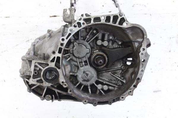 Getriebe 6 Gang 3030020A20 Toyota AVENSIS 3 T27