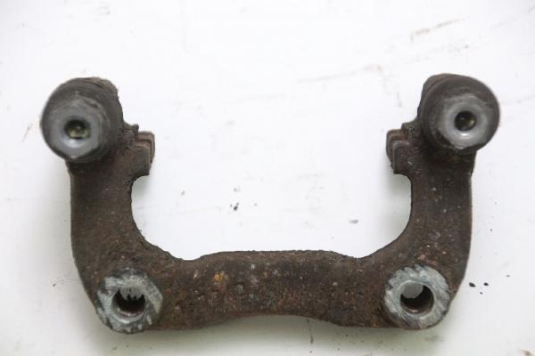 Bremssattelträger hinten rechts 6R0615426B Skoda FABIA III NJ3
