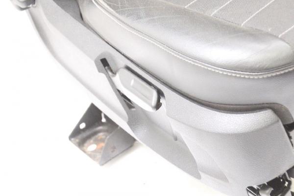 Sitz Garnitur 1318012 Ford KUGA I