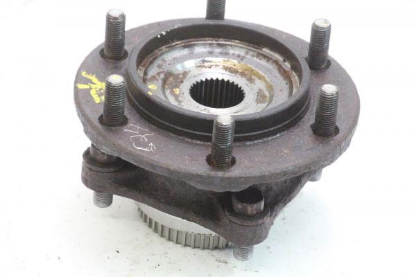 Radnabe vorn rechts 4357004010 Toyota HILUX 7 KUN