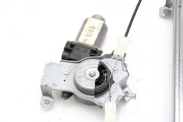 Fensterheber elektrisch hinten links 827013X00A Nissan PATHFINDER R51