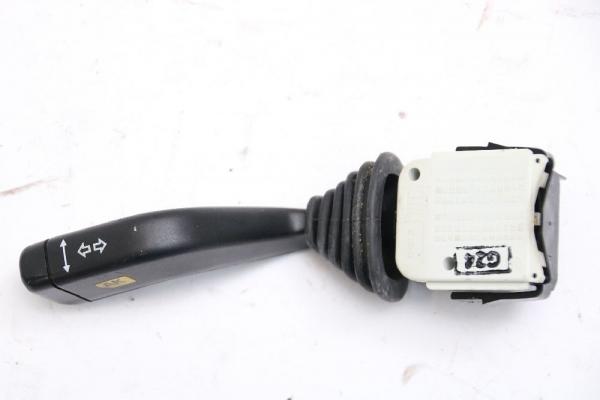 Schalter Blinker 90221174 Opel OMEGA B