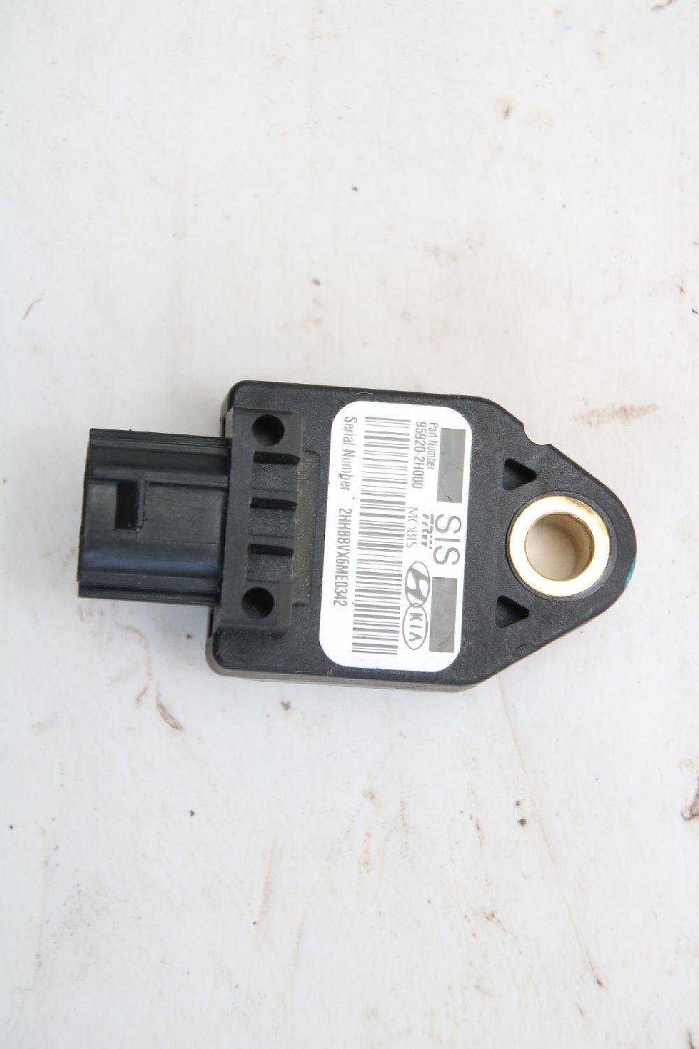 Airbag Sensor vorn links 959202H000 Hyundai i30 1 FD