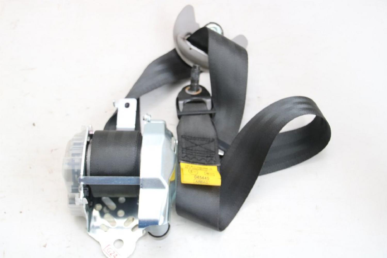 Sicherheitsgurt vorn rechts 888202L700 Hyundai i30 1 FD