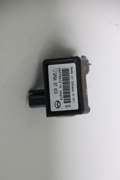 Airbag Sensor hinten rechts GP9A57KC0 Mazda CX 7