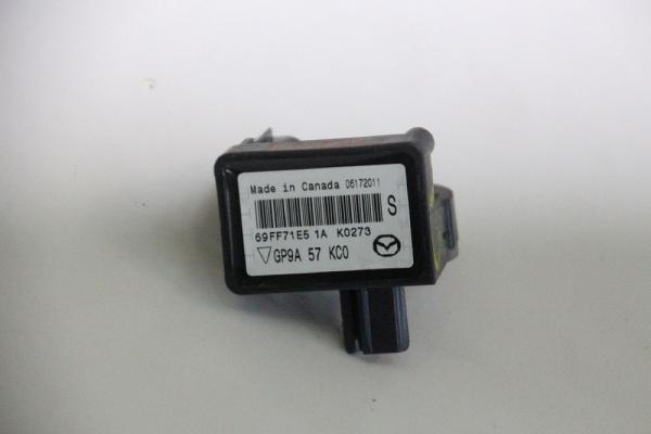 Airbag Sensor hinten links GP9A57KC0 Mazda CX 7