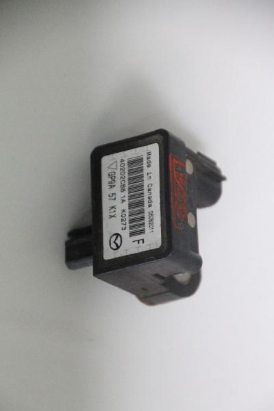Airbag Sensor rechts GP9A57K1X Mazda CX 7