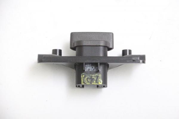 Schalter Warnblink 4M5T13A350AC Ford FIESTA 5 JH