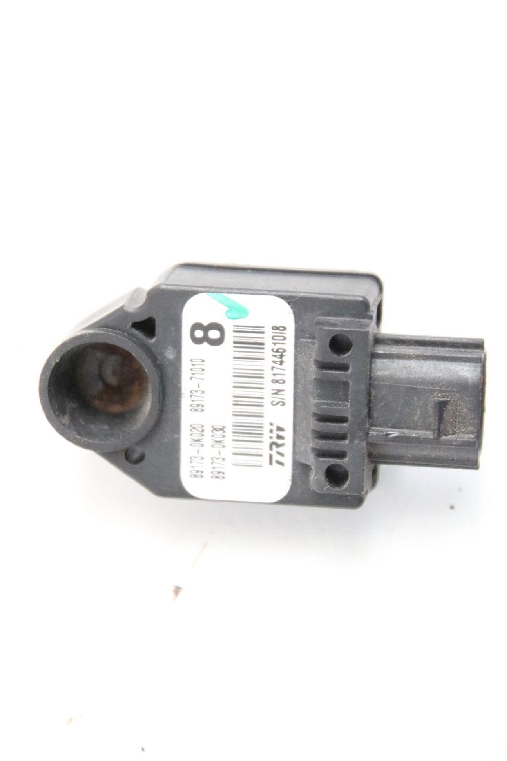 Airbag Sensor vorn rechts 891730K020 Toyota HILUX 7 KUN