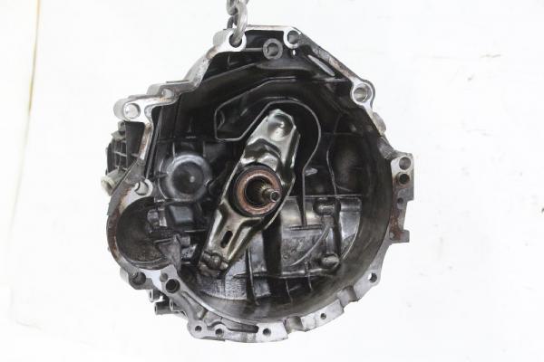 Getriebe 5 Gang 012300050TX Audi A4 8D B5