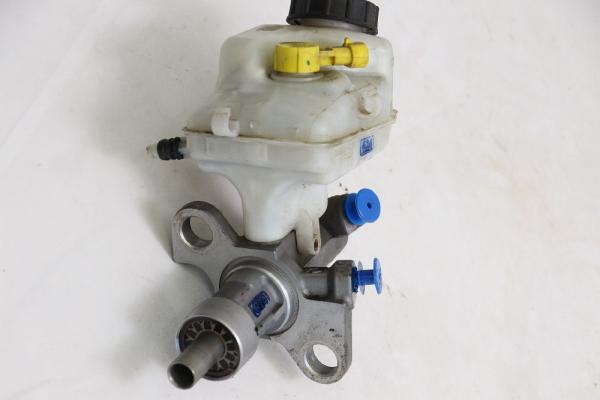 Hauptbremszylinder 13286445 Opel ASTRA J Caravan