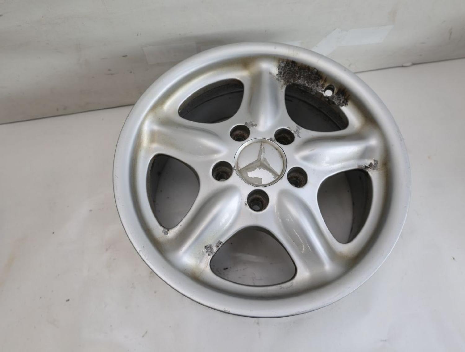 Felge Alu/Leichtmetall vorn links 2024011202 Mercedes C-KLASSE W202