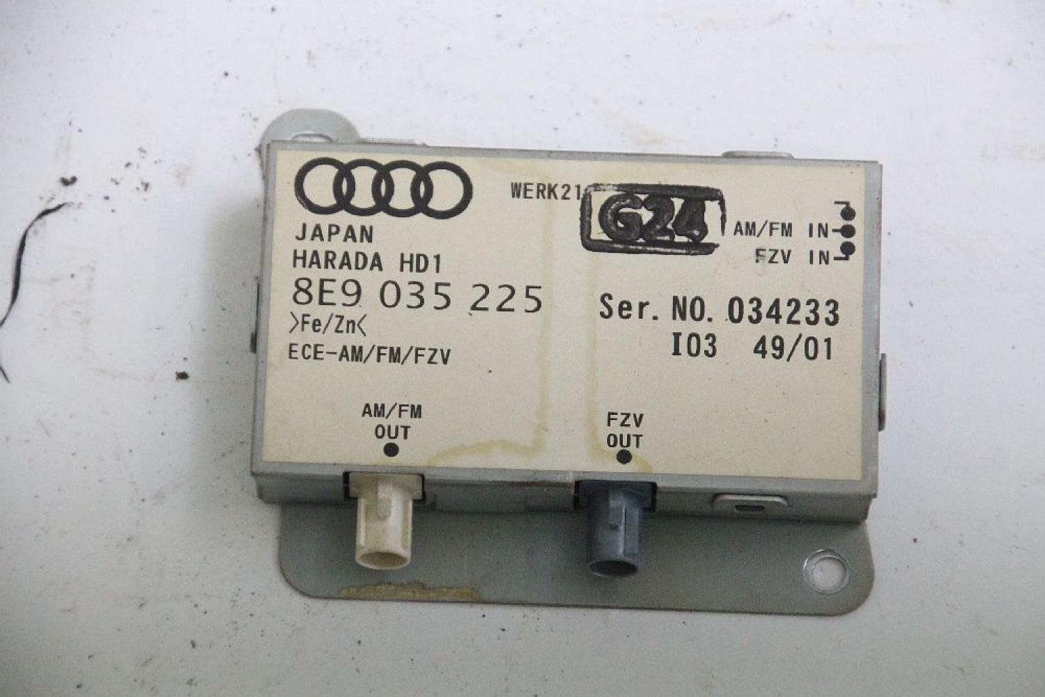 Antennenweiche 8E9035225 Audi A4 Avant 8E B6