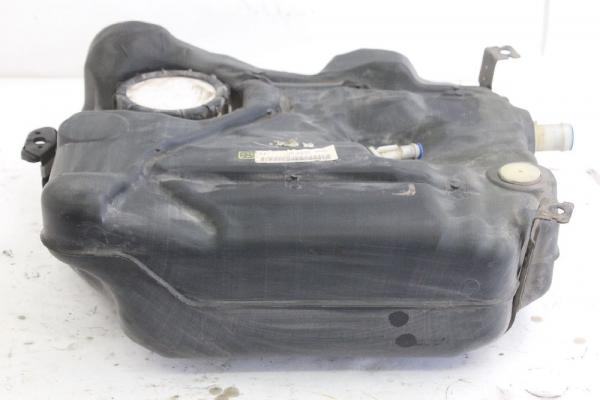 Kraftstofftank AV619K007B Ford FOCUS 3 Turnier