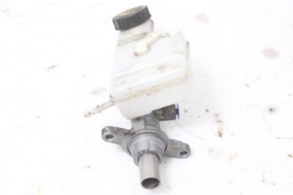 Hauptbremszylinder DV612140JB Ford FOCUS 3 Turnier