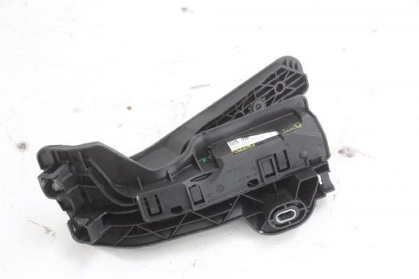 Achsschenkel hinten rechts VW T5 BUS 7H0501072E 1,9 63 KW 85 PS ABS Diesel gebraucht 2
