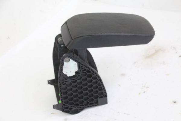 Armlehne 3T0864207B Skoda SUPERB 2 3T4 4x4