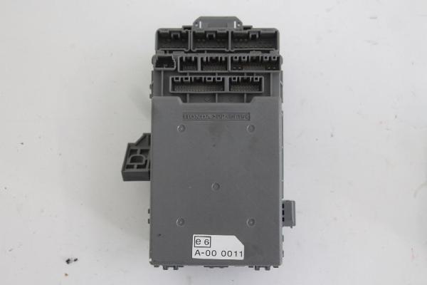 Sicherungskasten 38200SWAE611M1 Honda CR-V 3