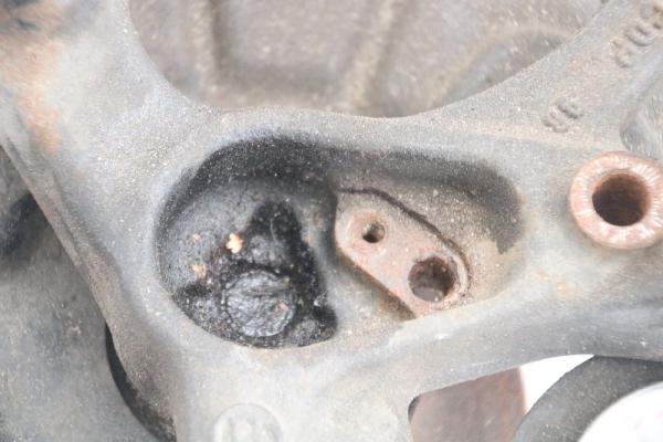 Achsschenkel hinten rechts 1K0505436P VW JETTA 3