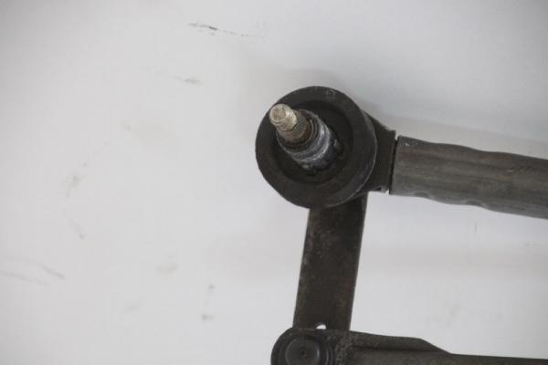 Scheibenwischergestänge 96FG17504AB Ford FIESTA 4 JAS