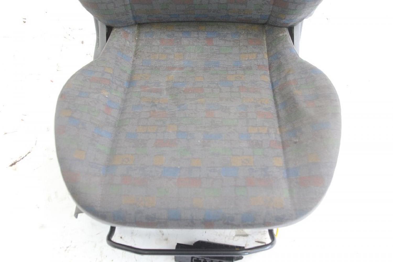 Sitz vorn rechts 24420868 Opel CORSA C