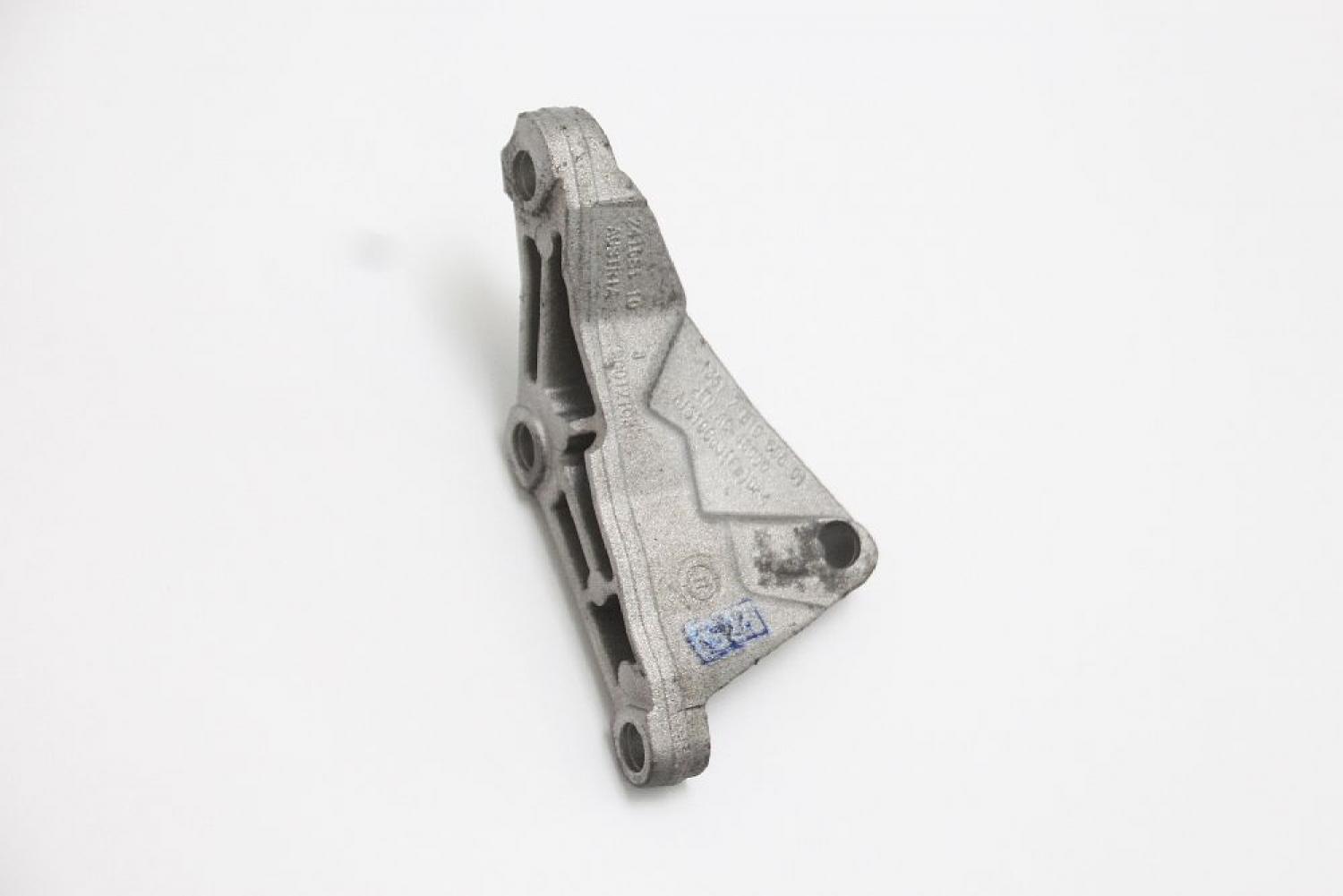Aggregatehalter 13517810698 BMW 3er Touring E91
