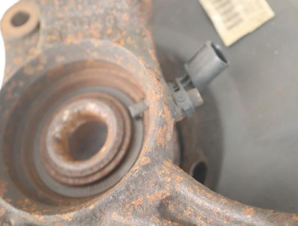 Achsschenkel vorn rechts 7H0407258G VW T5 BUS