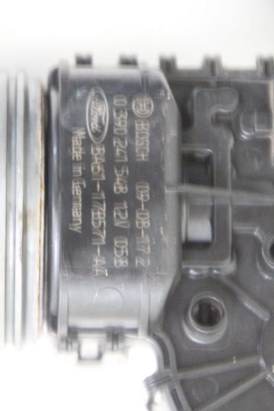 Scheibenwischermotor vorn 0390241548 Ford FIESTA 6 JA