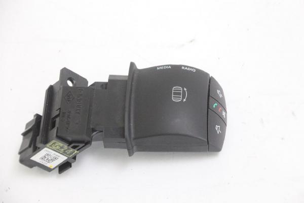 Schalter Radiobedienung 255522540R Renault SCENIC 3 JZ