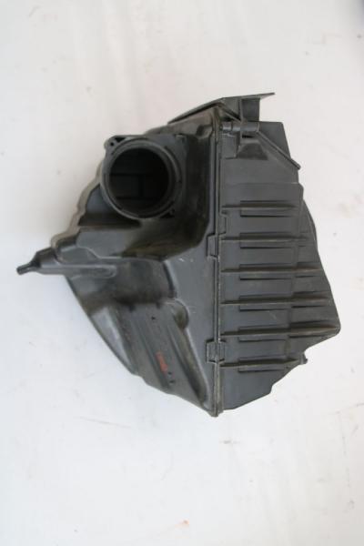 Luftfiltergehäuse 8200947663 Renault SCENIC 3 JZ