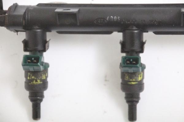 Einspritzventil 0K30C13250 Kia RIO I Kombi DC