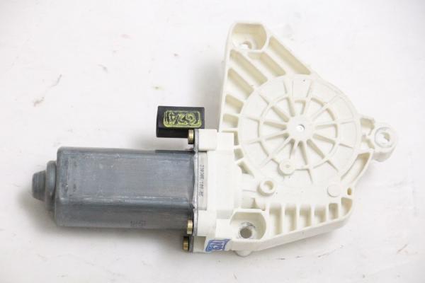Fensterheber-Motor vorn rechts 1698201642 Mercedes B-KLASSE W245