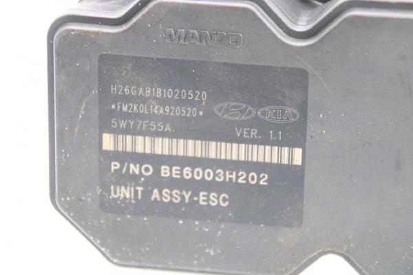 Hydraulikeinheit ABS 589102P970 Kia SORENTO 2 XM