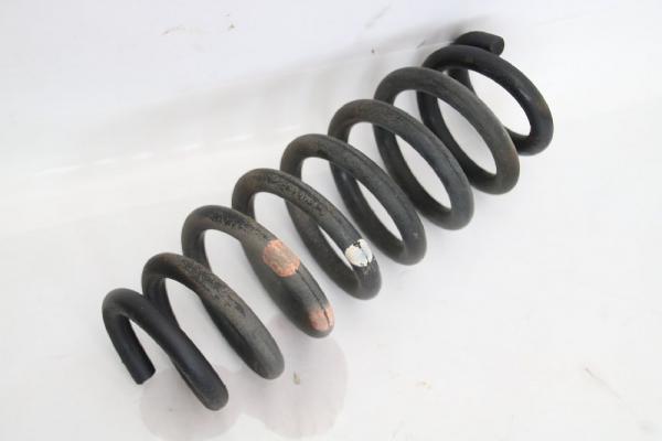 Feder hinten links 4131165J00 Suzuki GRAND VITARA 2